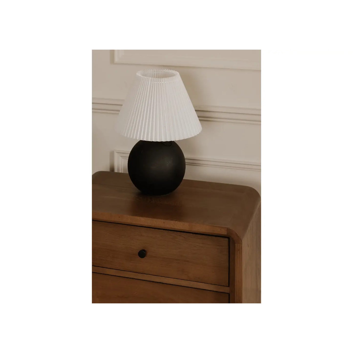TUVE TABLE LAMP BLACK