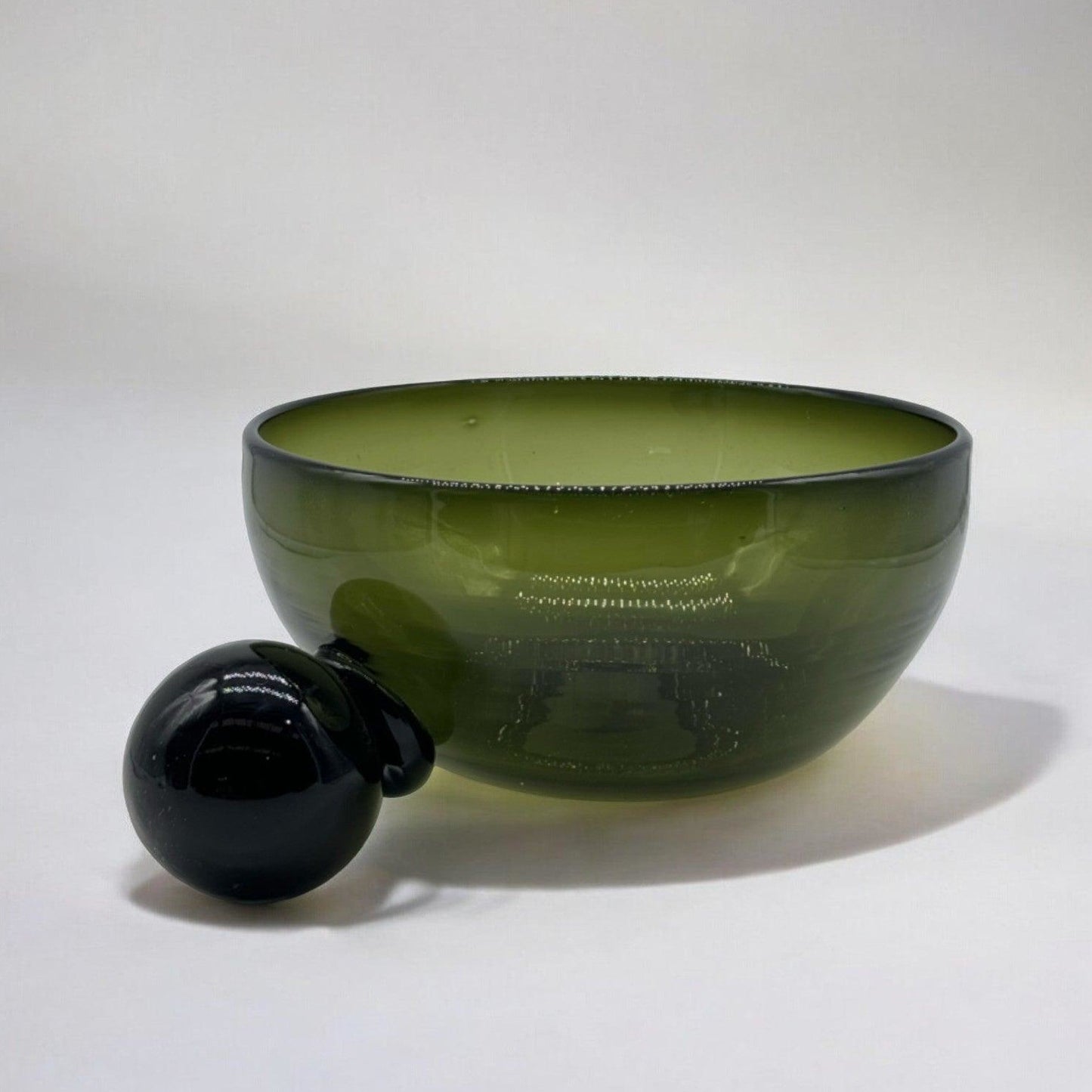 Tezon Green Bowl by Diego Olivero Studio